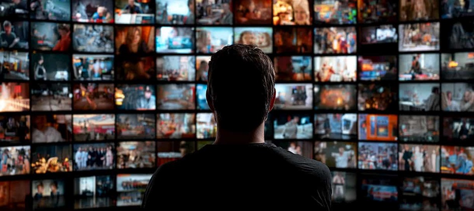 Internet users now spend 25 days a year watching videos online, report